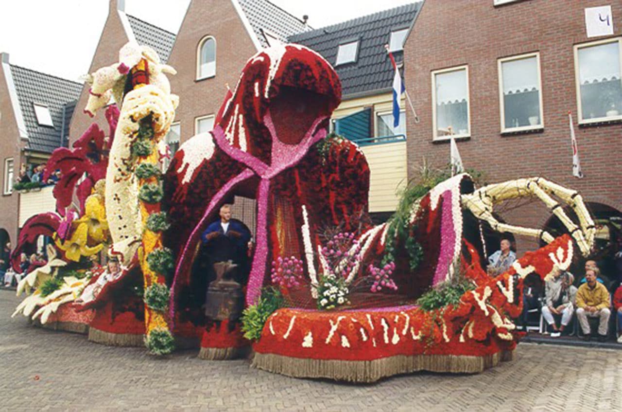 Van Koud Staal naar Bloemenpraal